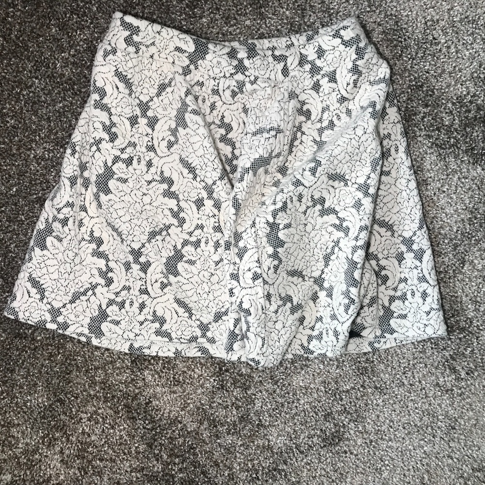 Cute Skirt Aeropostale (Never Used)